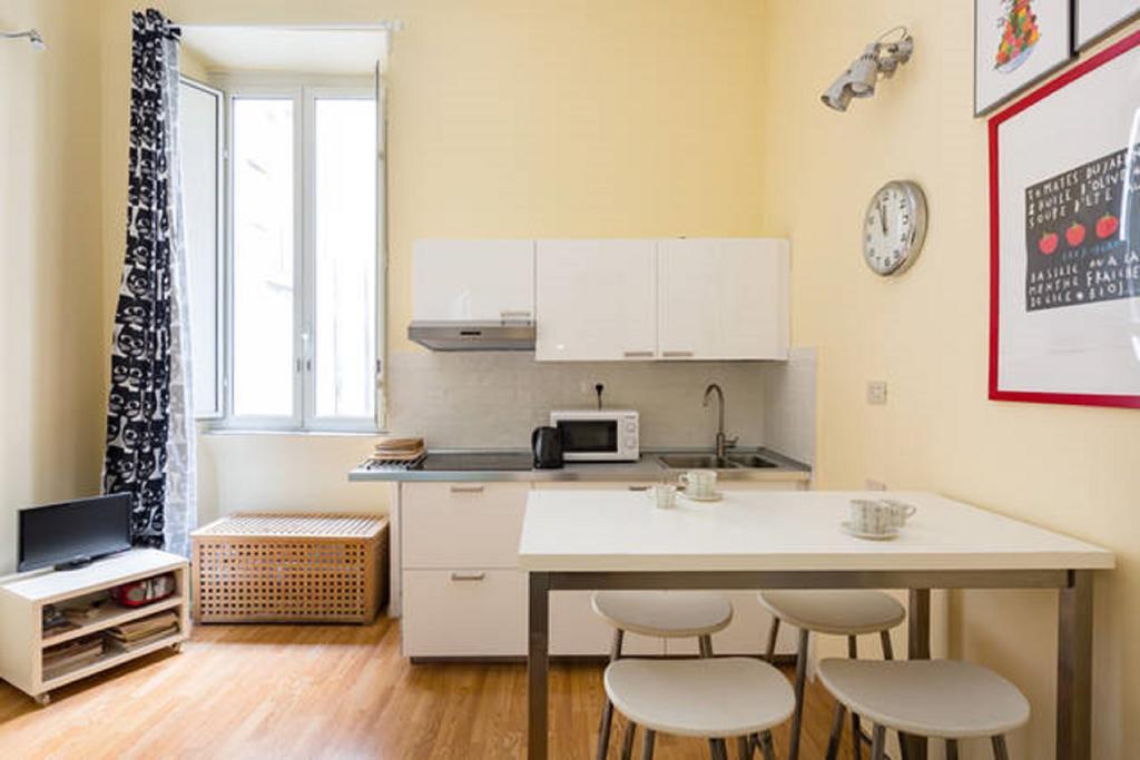 Casa Vacanze Colosseum By Alice روما المظهر الخارجي الصورة