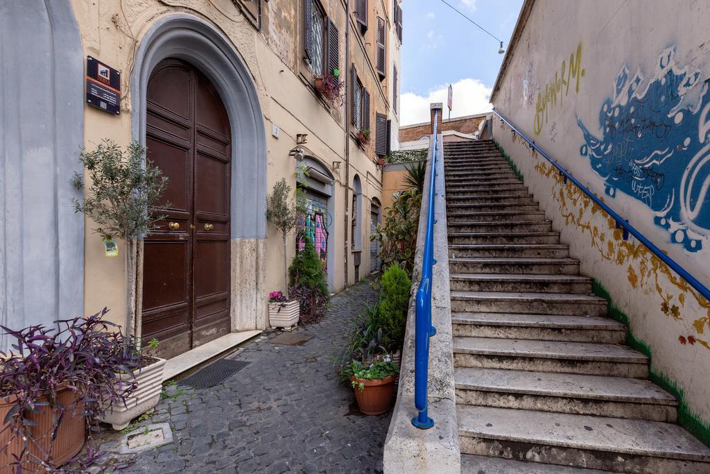 Casa Vacanze Colosseum By Alice روما المظهر الخارجي الصورة